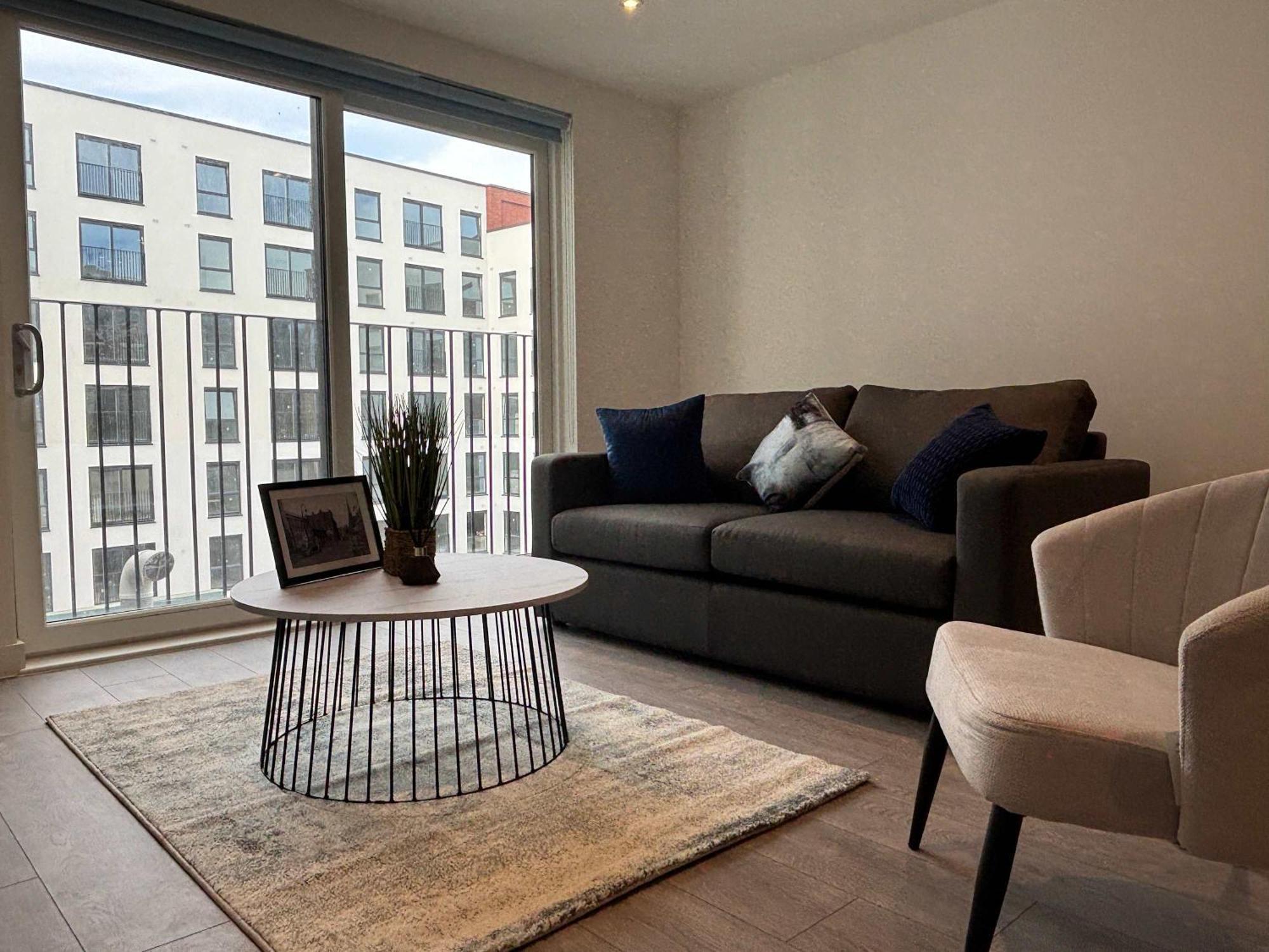 Stylish 1-bedroom Sleep 3 In Apartment Birmingham